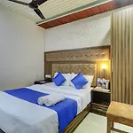 New Blue Sapphire Residency Hotel 3*