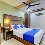 Hotel New Blue Sapphire Residency 3*