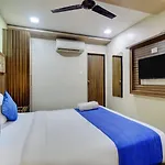 Hotel New Blue Sapphire Residency