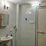Ivory Room, Ac, Smart Tv, Ensuite, Independent * Mumbai