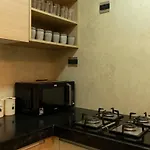 Cozy, Upscale 1 Bhk Apt Near Bkc