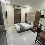 Hotel New Shahi Palace Inn T-2