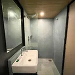 Bandra 3*
