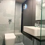 Bandra Hotel 3*