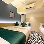 Bandra 3*
