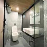 Bandra Hotel