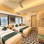 Bandra 3*