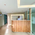Bandra 3*