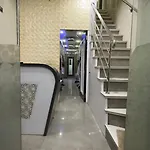 O C E A N Dormitory T-2 Mumbai