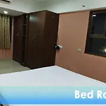 2Bhk Service Aprt Near Lnt Business Park Powai