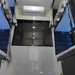 Capsule hotel O C E A N Dormitory T-2