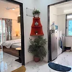 Stunning 1Bhk With View City View, Bandra West 601