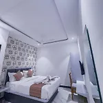Bed & Breakfast Flora 3*