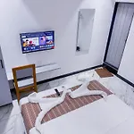 Flora Bed & Breakfast