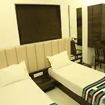 Hotel Magnum Airport T-2