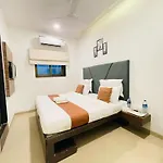 Fabhotel Amfahh Inn