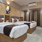 Hotel Galaxy Bkc 3*
