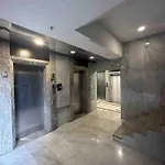 Ivy Splendour Private A, Oshiwara Apartment *