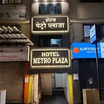 Hotel Metro Plaza Near Barc