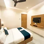 Grand Executive Hotel 2*