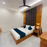 Grand Executive Hotel 2*