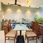 Skylink Hospitality Next To Amber Imperial 3* Mumbai