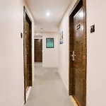 Super Collection O Andheri Near Western Express Highway 4*