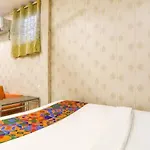Hotel Aksa Near Juhu 3*