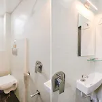 Hotel Via Gulshan Grand - Nr Gateway Of India Mumbai