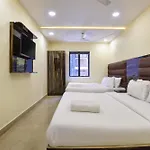 Hotel Deluxe