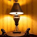 Cosy Artistic Apartment In Andheri