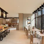 Ibis Bkc 4*