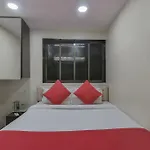 OYO 5661 Hotel Ak Palace