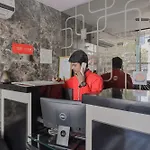 Hotel O Ak Palace Near Chhatrapati Shivaji International Airport