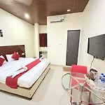 Hotel Kailash Park- Near International Airport