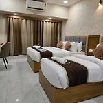 Galaxy Bkc Hotel