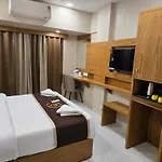 Galaxy Bkc Hotel 3*
