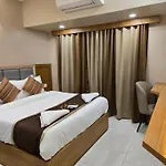 Galaxy Bkc Hotel 3*