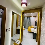 Hotel Double Crown Mumbai Airport T2