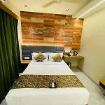 Hotel Double Crown Airport T2 Mumbai
