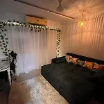 Apartment Carter Bay Peaceful Near The Shore, Bandra *