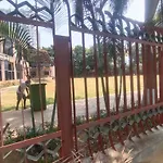 Seven Star Pg And Dormitory