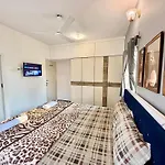 Lovely 3bhk Serviced Near Iskcon Temple, Juhu Apartment Mumbai