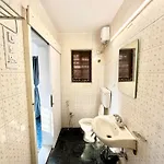 Lovely 3bhk Serviced Near Iskcon Temple, Juhu * Mumbai