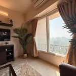 Apartment 5 Star Luxury Pool, Gym Near Airport Bkc Mumbai