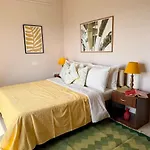 Apartment 5 Star Luxury Pool, Gym Near Airport Bkc *