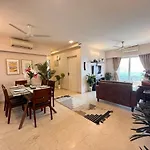 5 Star Luxury Pool, Gym Near Airport Bkc