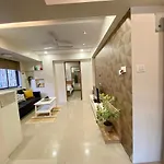 Chic Pad In Bandra West Apartment Mumbai