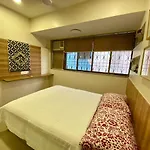 Apartment Chic Pad In Bandra West *