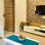 Chic Pad In Bandra West *